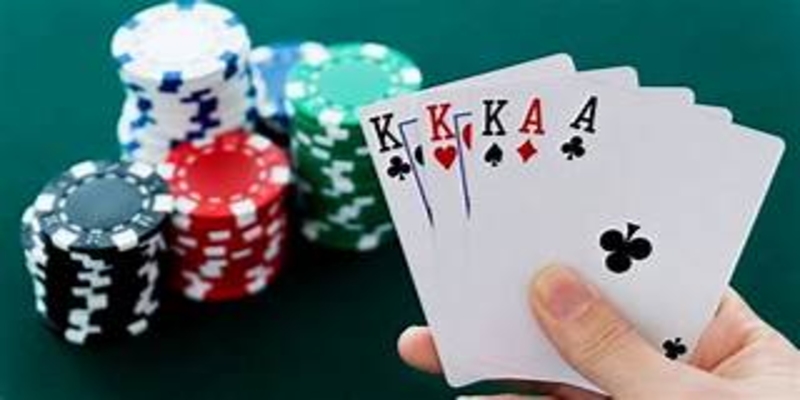 Poker là trò chơi đã thịnh hành từ rất lâu. 